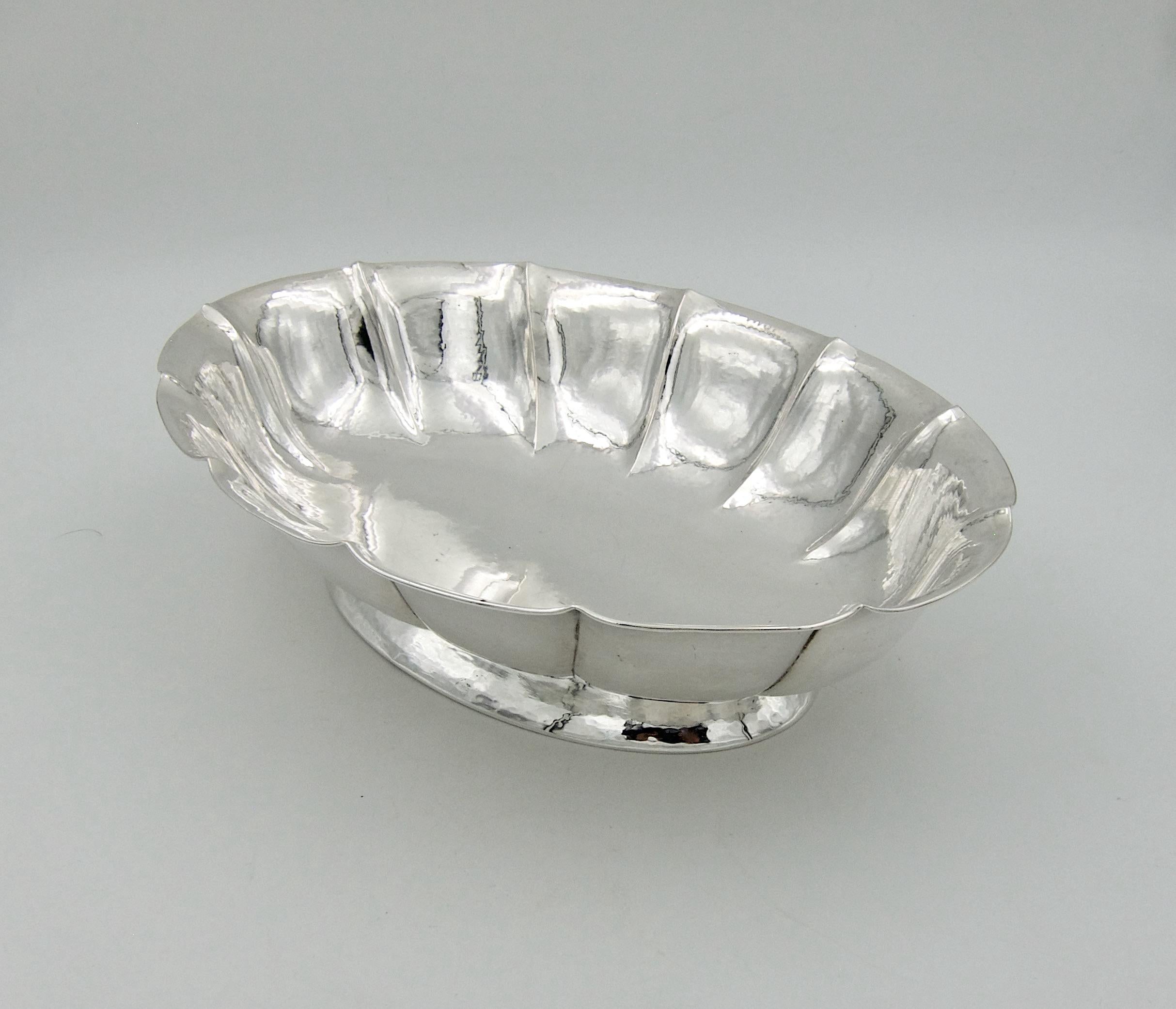 Early 20th Century Hammered Silver Bowl by Hugo Bohm of Germany 2