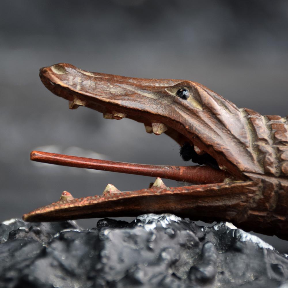 Hand-Carved Early 20th Century Hand Carved Black Forest Wooden Articulated Crocodile Figure