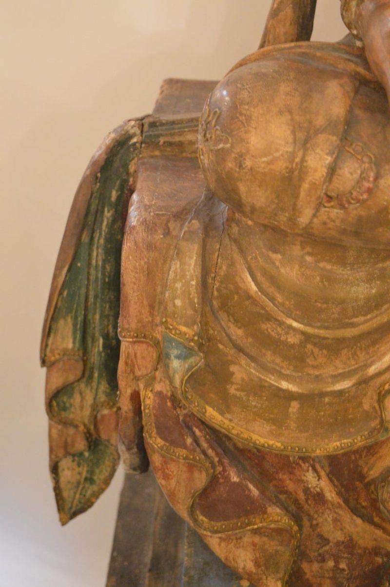 Bouddha du début du XXe siècle sculpté à la main en vente 5