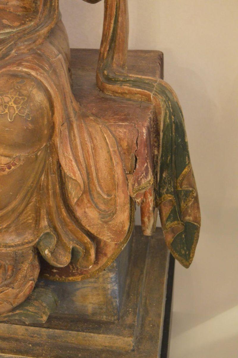 Bouddha du début du XXe siècle sculpté à la main en vente 4
