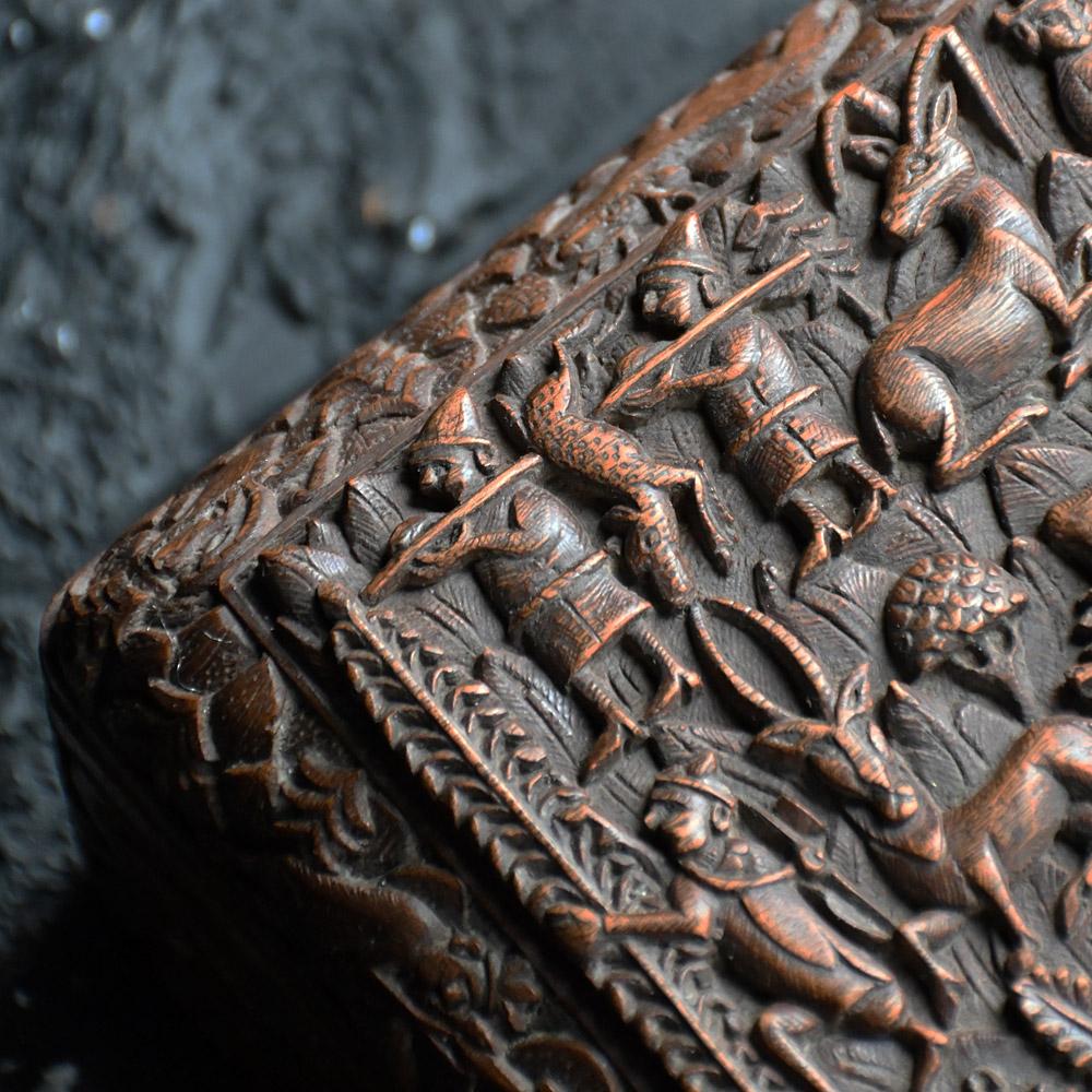 Early 20th Century Hand Carved Cigar Casket  3