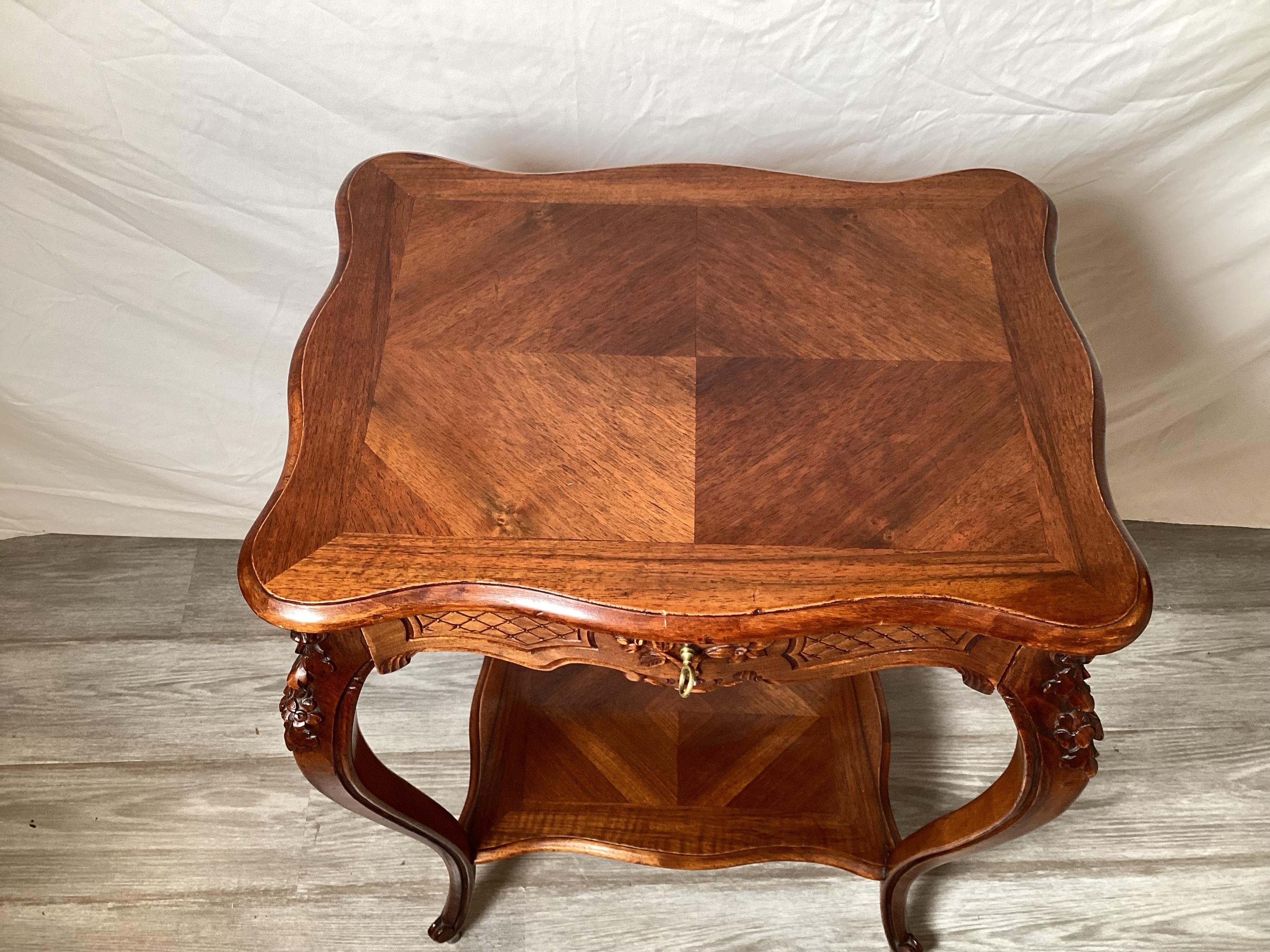 Early 20th Century Hand Carved French Style Walnut Stand For Sale 1