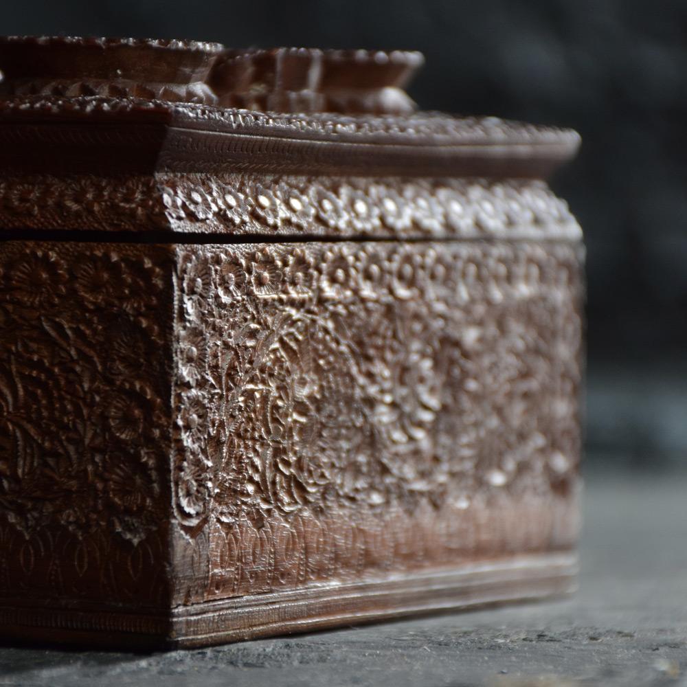 Hand-Carved Early 20th Century Hand Carved Indian Box For Sale