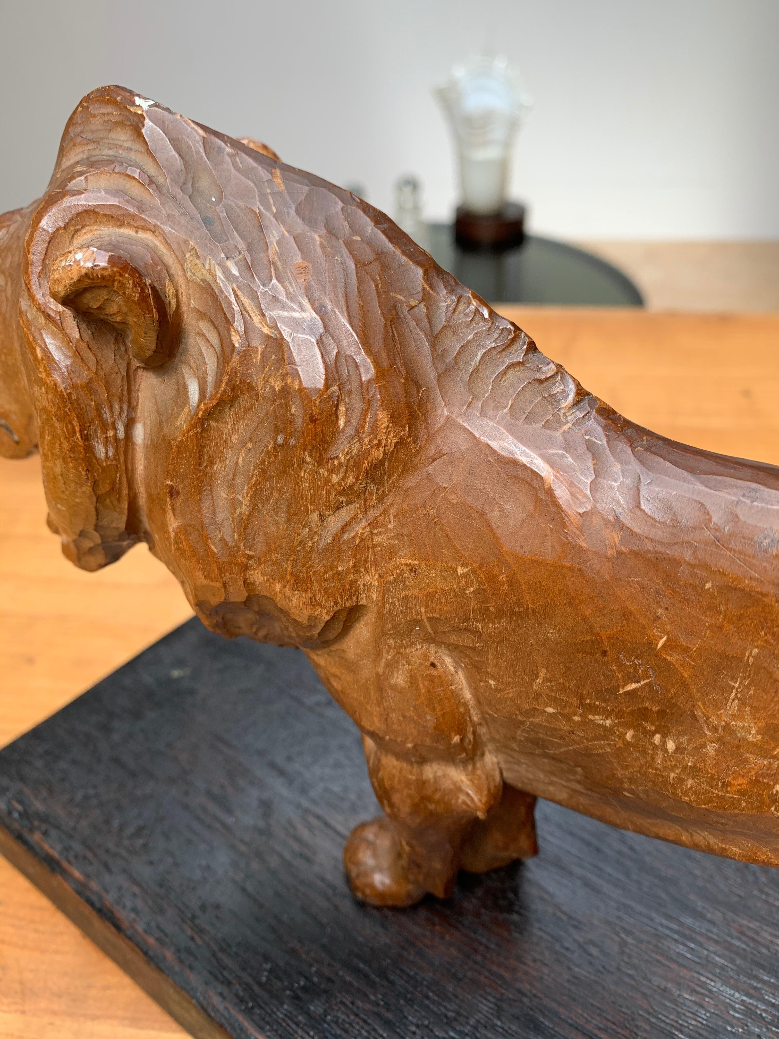 Wood Early 20th Century Hand-Carved Lion Sculpture Statue on Base, King of the Jungle For Sale