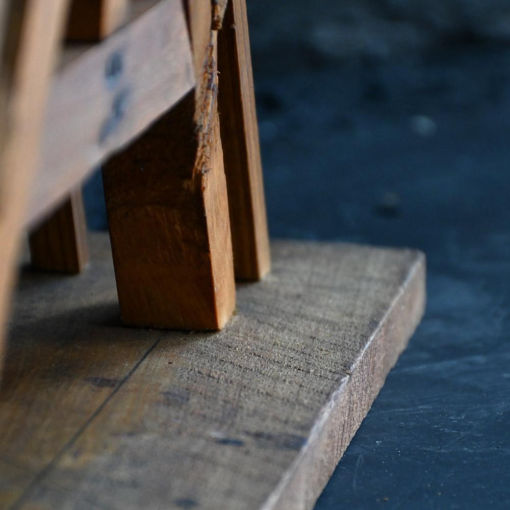 Modello architettonico in pino intagliato a mano dei primi del Novecento in vendita 3