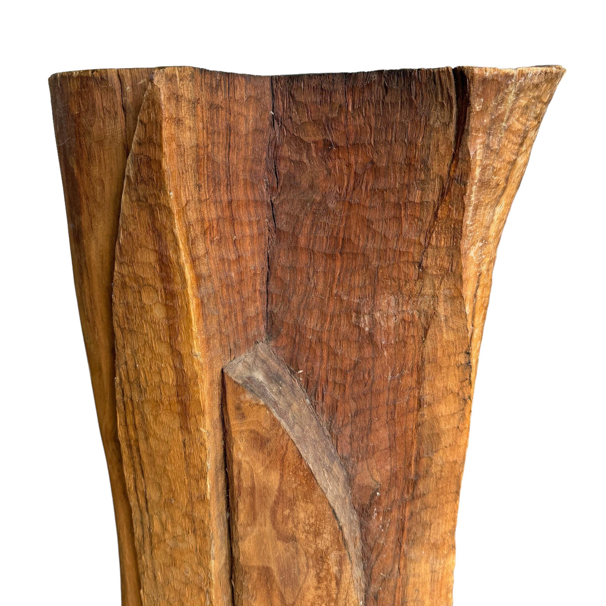 Début du 20e siècle, The Pedestal en Wood Wood sculpté à la main en vente 1