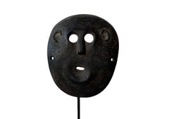 Máscara Tribal de Madera Tallada a Mano de la Tribu Atoni de Timor de principios del siglo XX