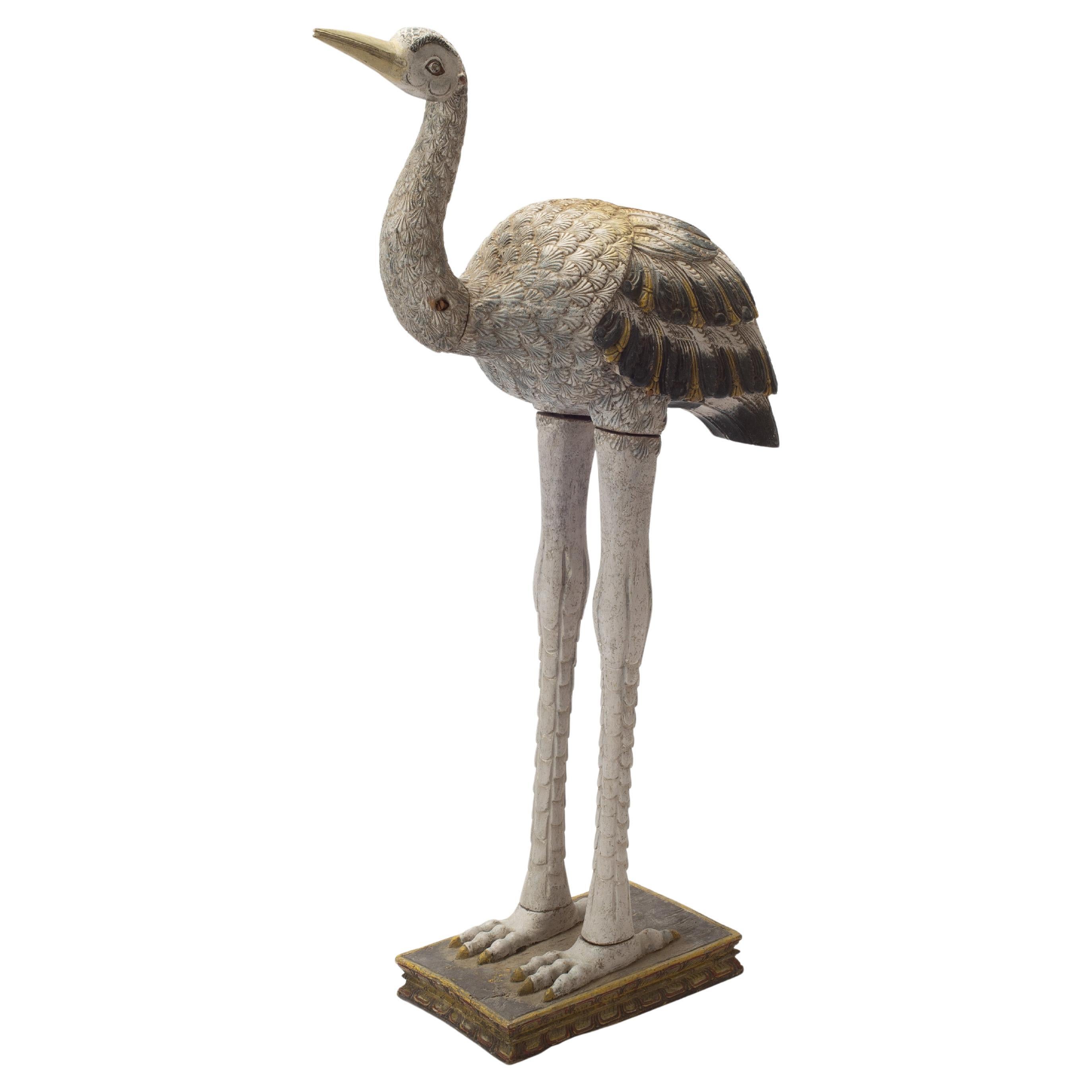 Sculpture en bois du début du 20e siècle, sculptée à la main, représentant un héron
