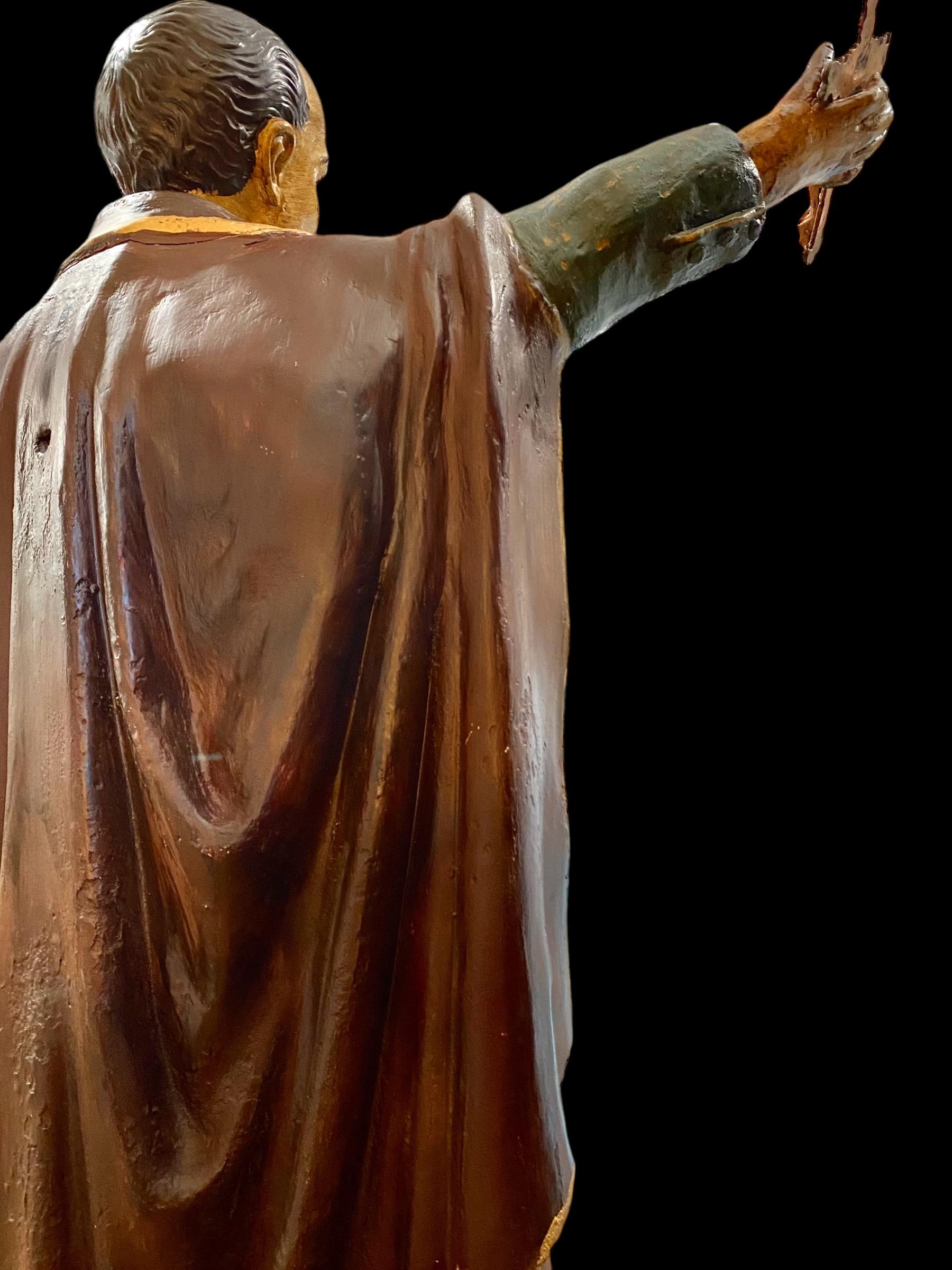 Statua in gesso di Sant'Aloysius Gonzaga, realizzata a mano all'inizio del XX secolo in vendita 6