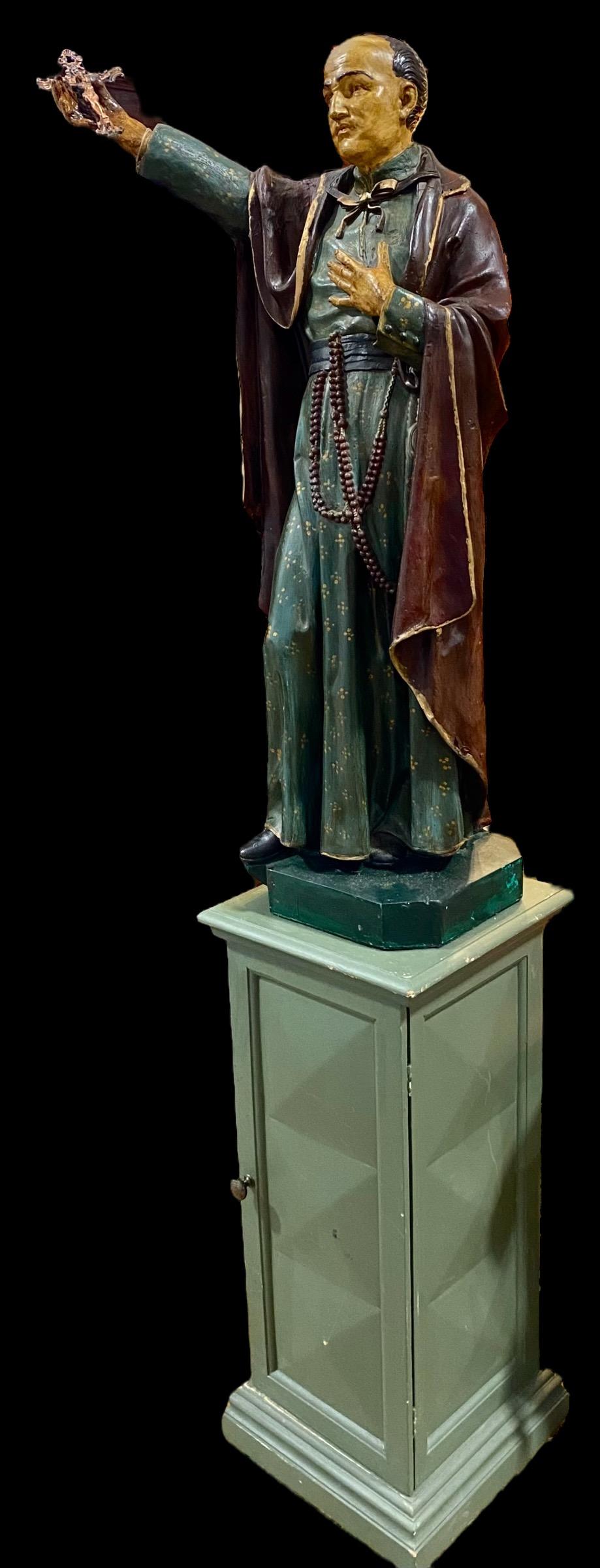 Statua in gesso di Sant'Aloysius Gonzaga, realizzata a mano all'inizio del XX secolo in vendita 7