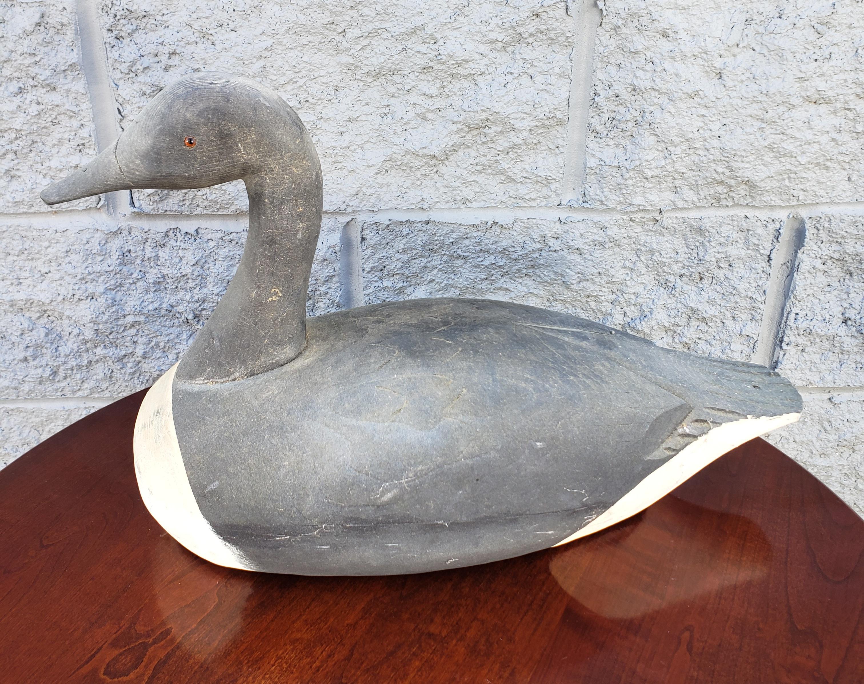 Handgefertigter amerikanischer Duck Decoy aus Hartholz, frühes 20. Jahrhundert (Amerikanische Klassik)