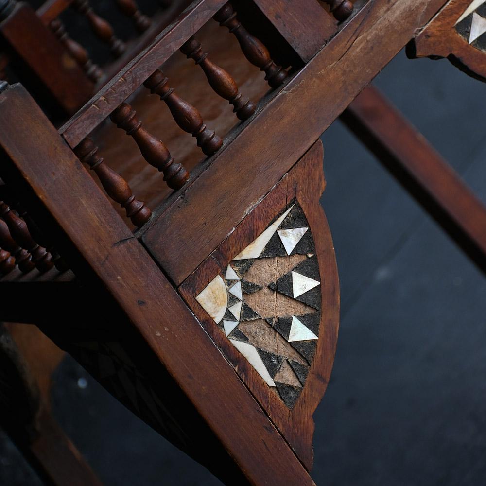 Early 20th Century Hand Crafted Inlaid Syrian Plant Stand For Sale 8