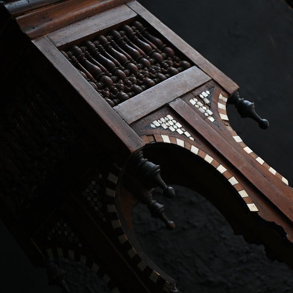 Early 20th Century Hand Crafted Inlaid Syrian Plant Stand 2