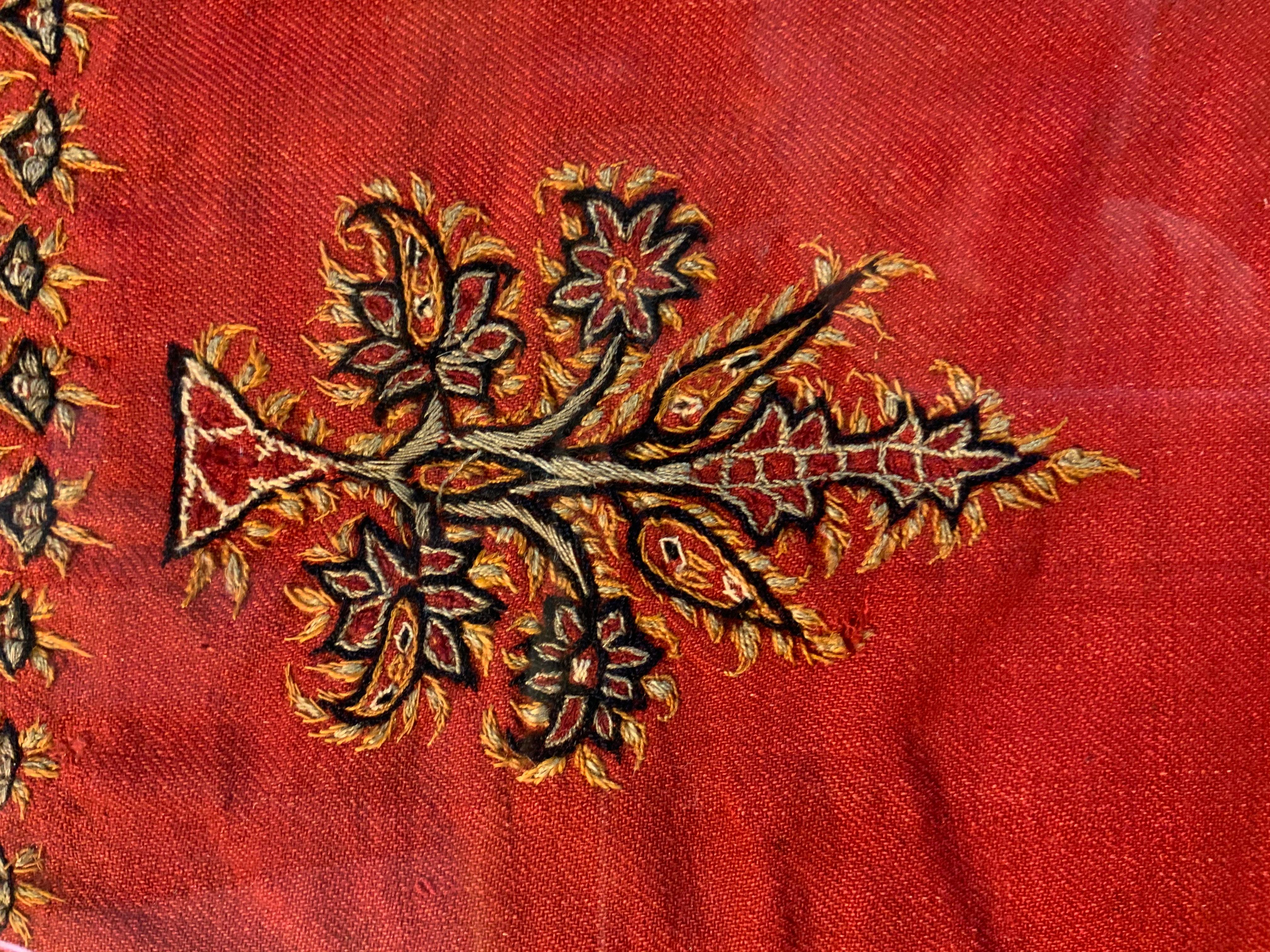 Early 20th Century Hand Embroidery Suzani Wall Hanging 10