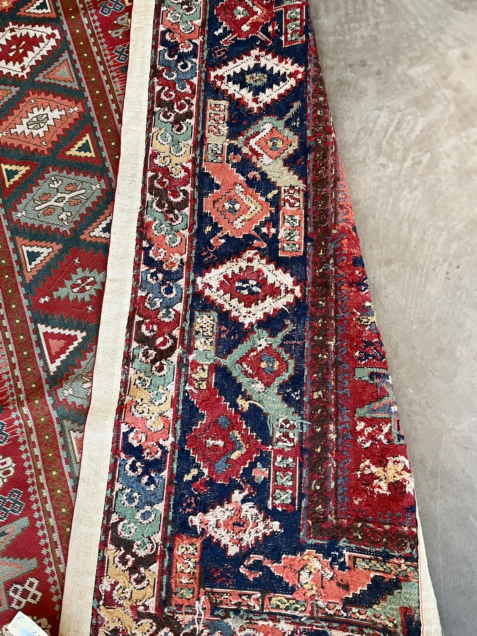 20ième siècle Début du 20e siècle, tapis Kazak noué à la main  10'4