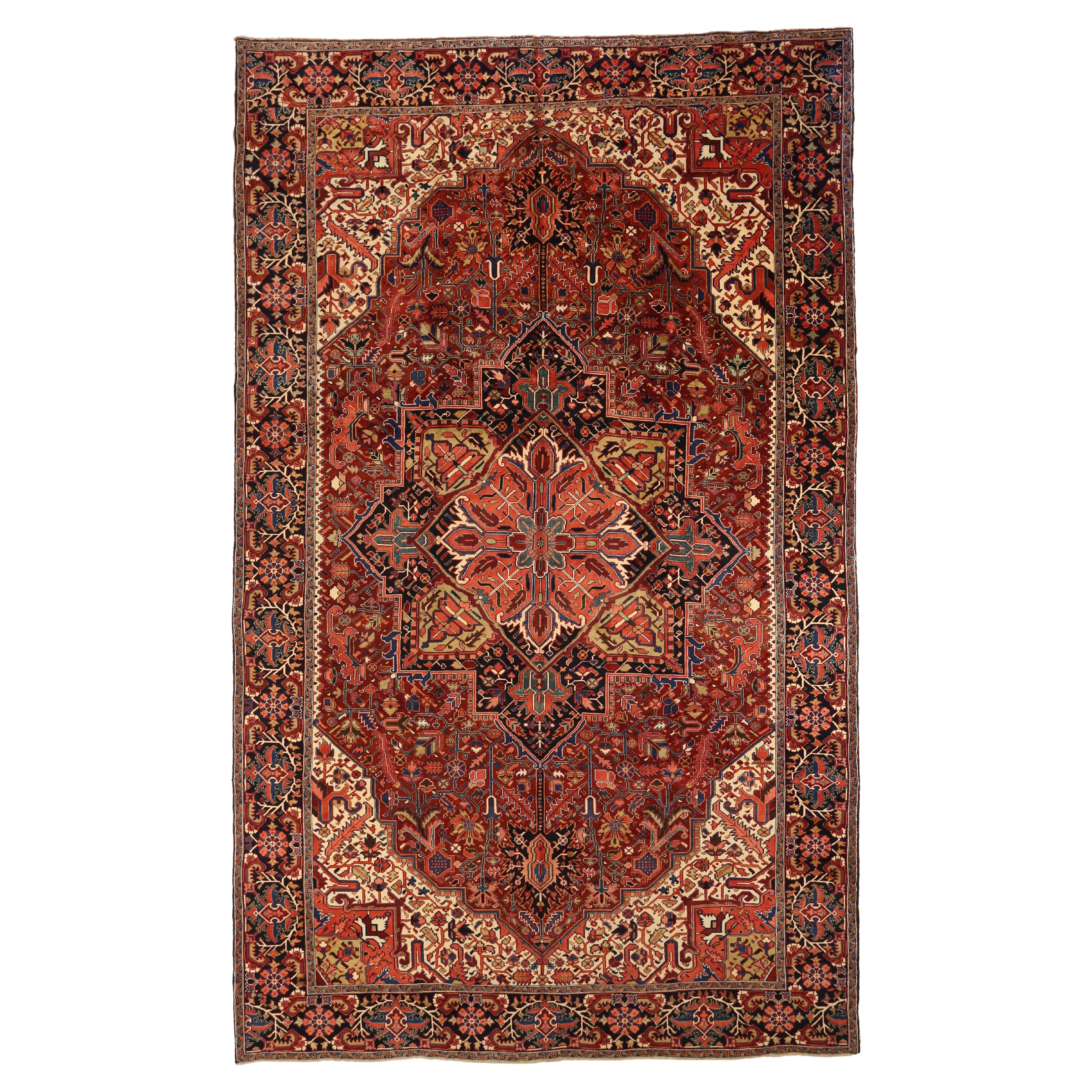 Early 20th Century Hand Knotted Persian Heriz Rug For Sale