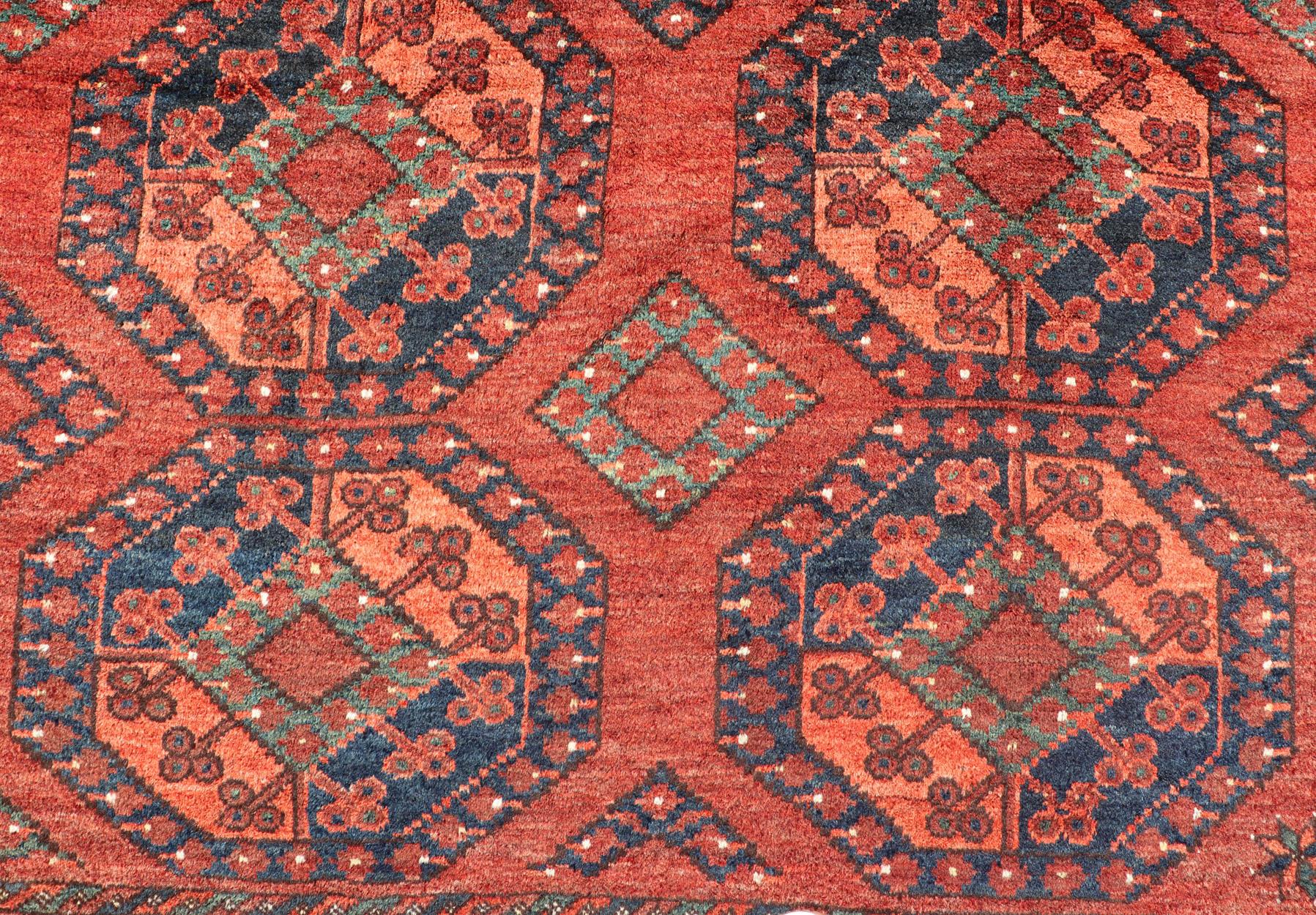 Early 20th Century Hand-Knotted Turkomen Ersari Rug in Wool with Gul Design For Sale 8