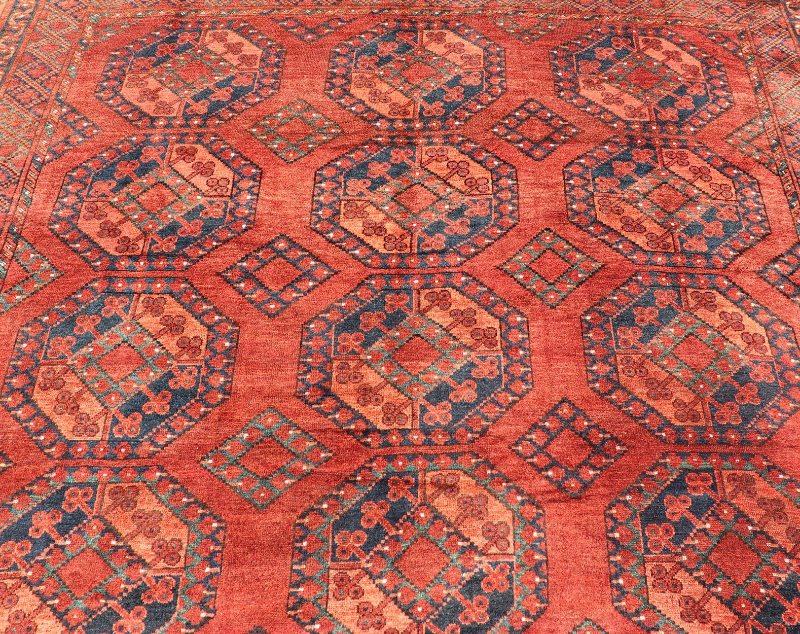Early 20th Century Hand-Knotted Turkomen Ersari Rug in Wool with Gul Design For Sale 2