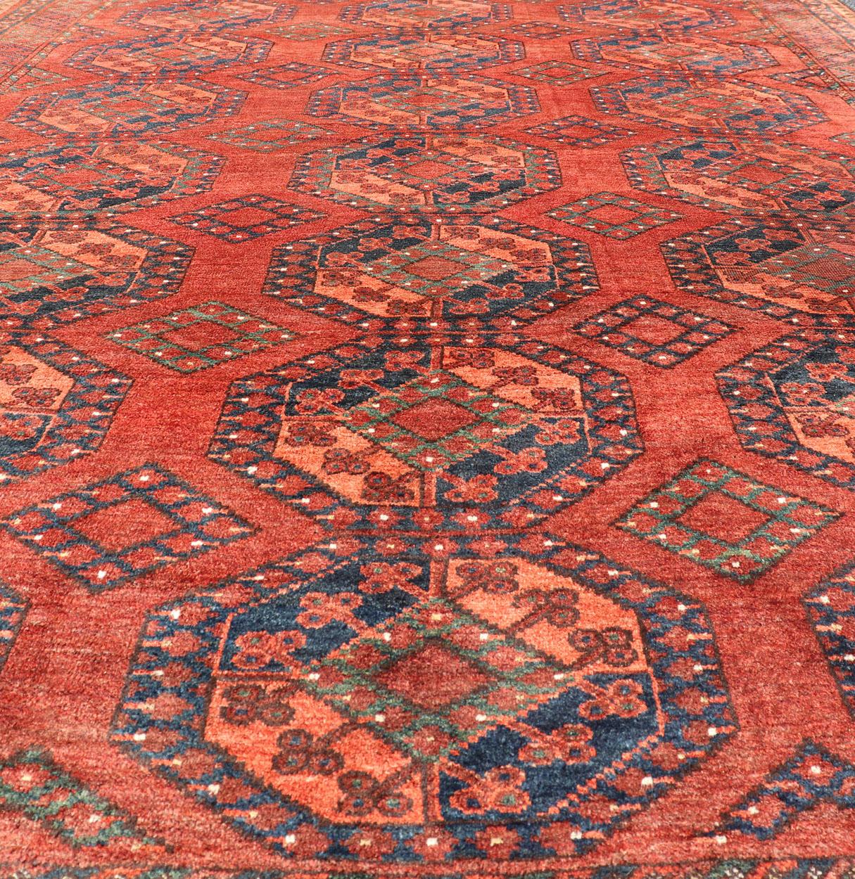 Early 20th Century Hand-Knotted Turkomen Ersari Rug in Wool with Gul Design For Sale 4