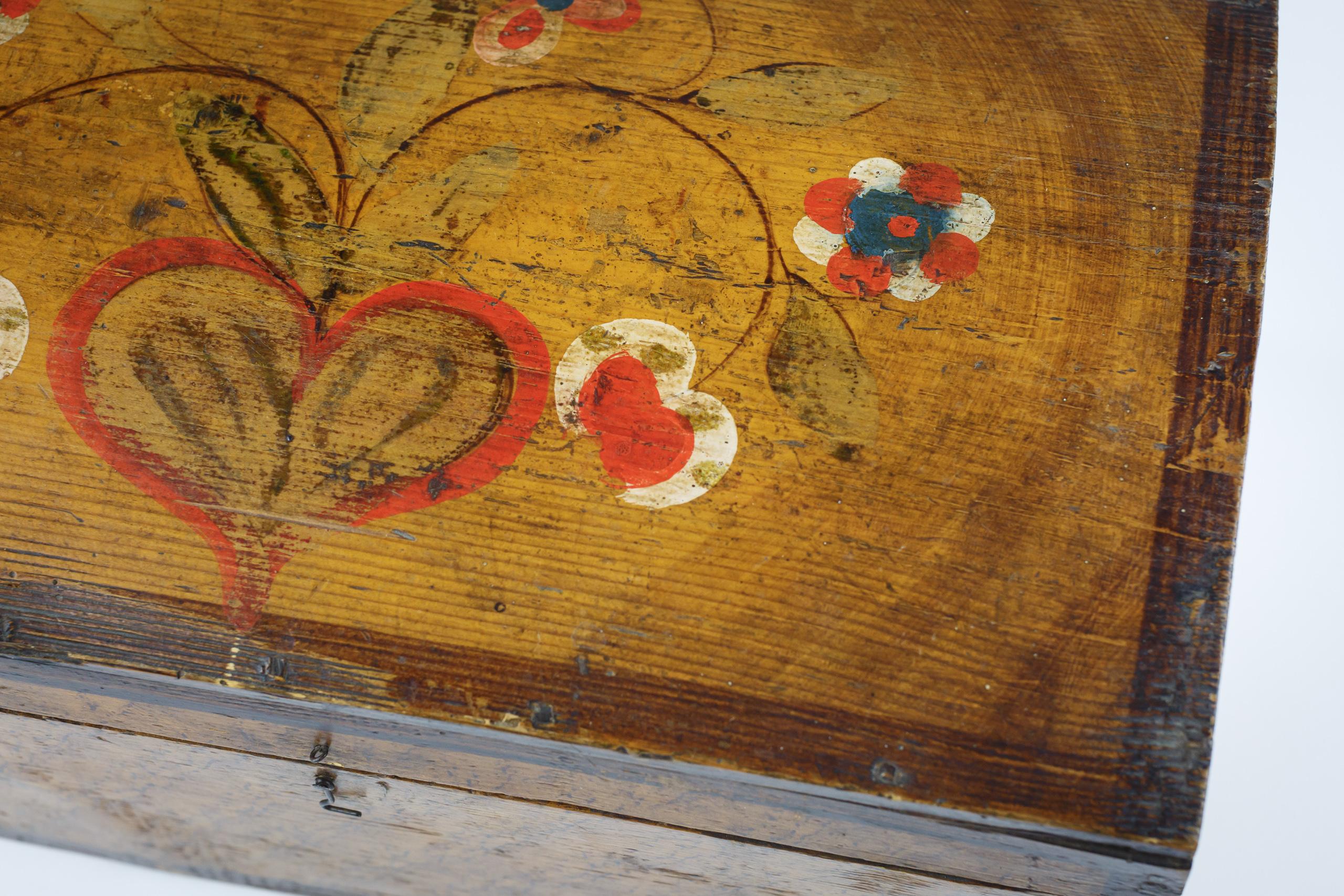 Early 20th Century Hand Painted French Marriage or Love Token Trunk For Sale 10