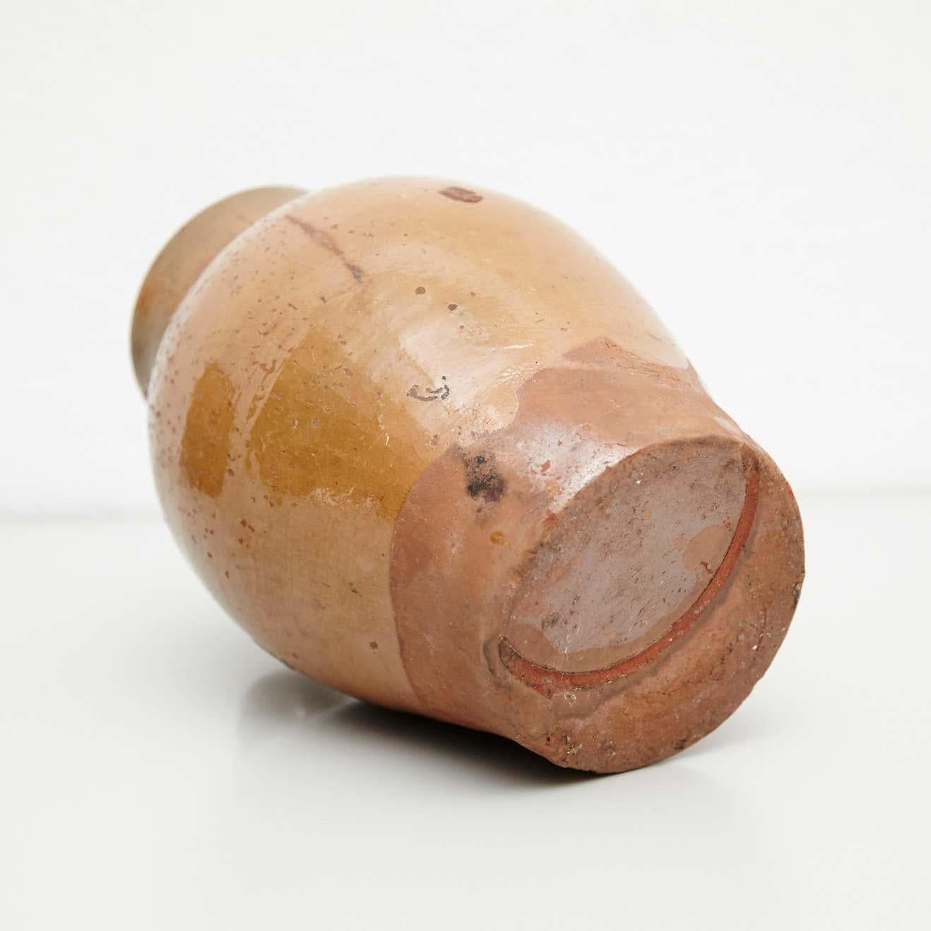 Céramique Vase en céramique du début du 20e siècle, peint à la main, rustique, populaire et traditionnel en vente