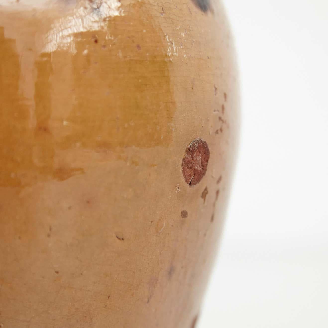 Vase en céramique du début du 20e siècle, peint à la main, rustique, populaire et traditionnel en vente 1