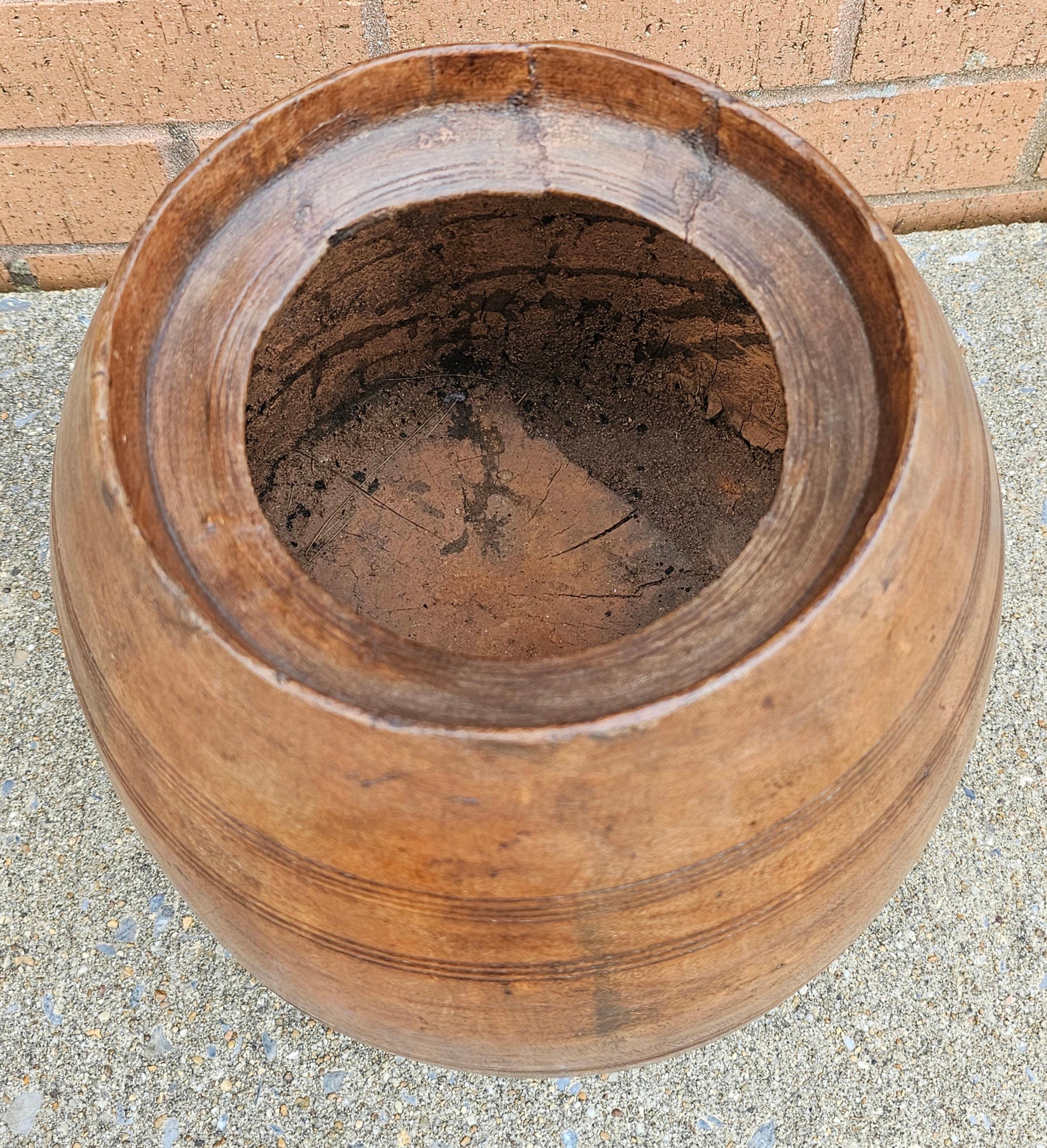 Early 20th Century Handcrafted Turned Wooden Honey / Rice Pot, Nowadays Planter In Good Condition For Sale In Germantown, MD