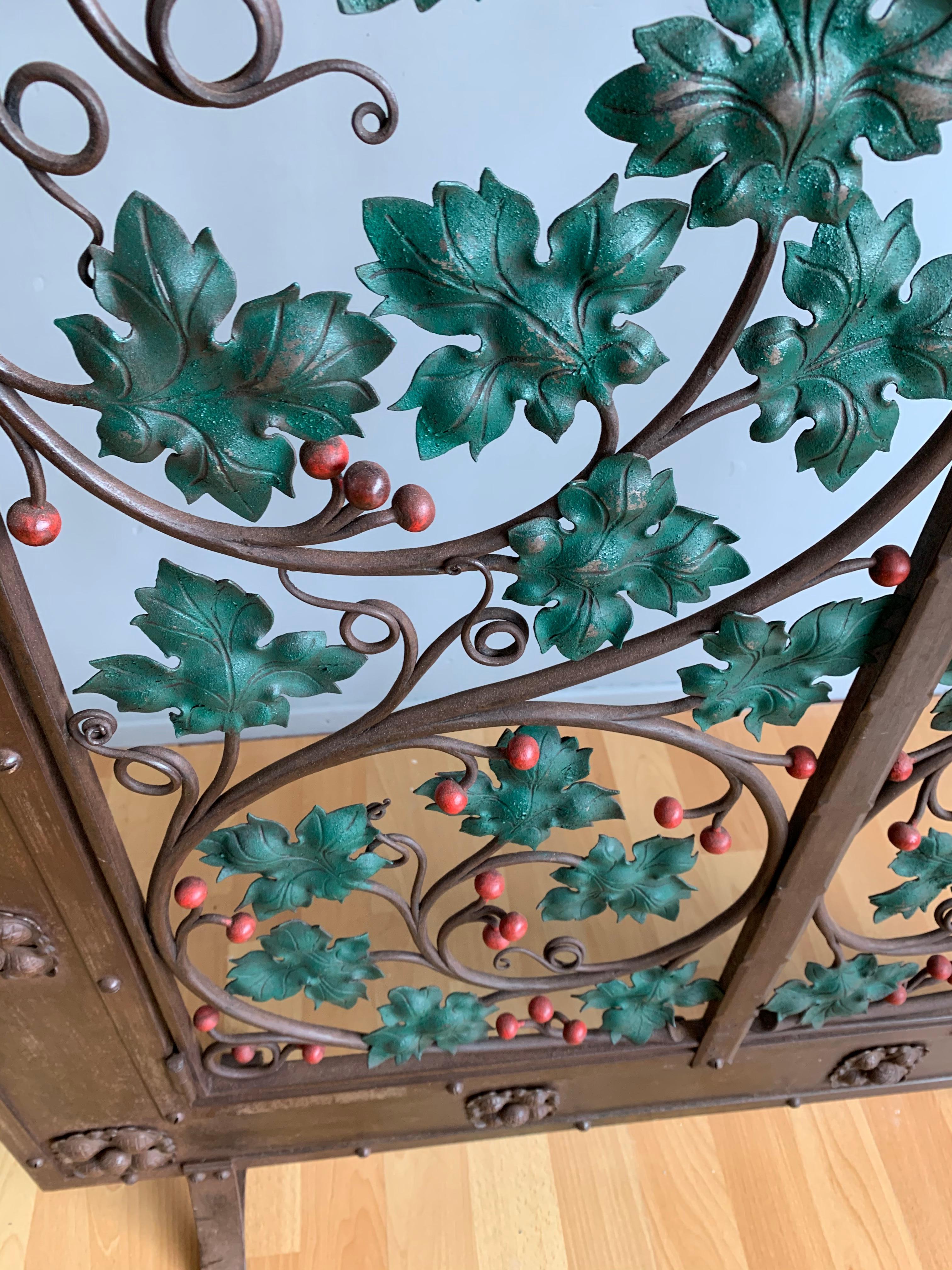 Hand-Crafted Early 20th Century Handcrafted Wrought Iron Firescreen with Branch & Leaf Decor