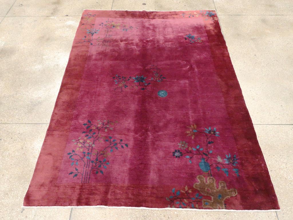 Early 20th Century Handmade Chinese Art Deco Accent Rug In Excellent Condition For Sale In New York, NY