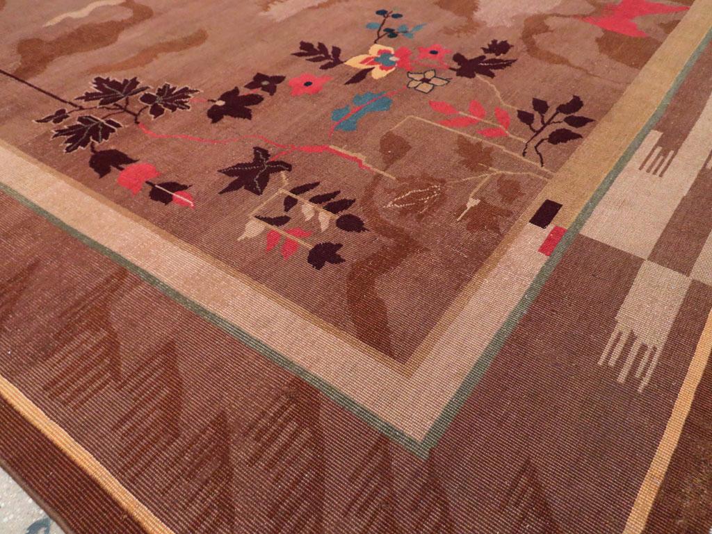 Handgefertigter chinesischer Art-Déco-Teppich in Zimmergröße aus dem frühen 20. Jahrhundert im Zustand „Hervorragend“ im Angebot in New York, NY