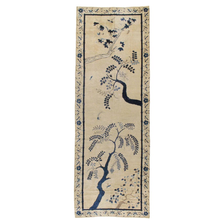 Early 20th Century Handmade Chinese Peking Long Gallery Carpet in Cream & Blue For Sale