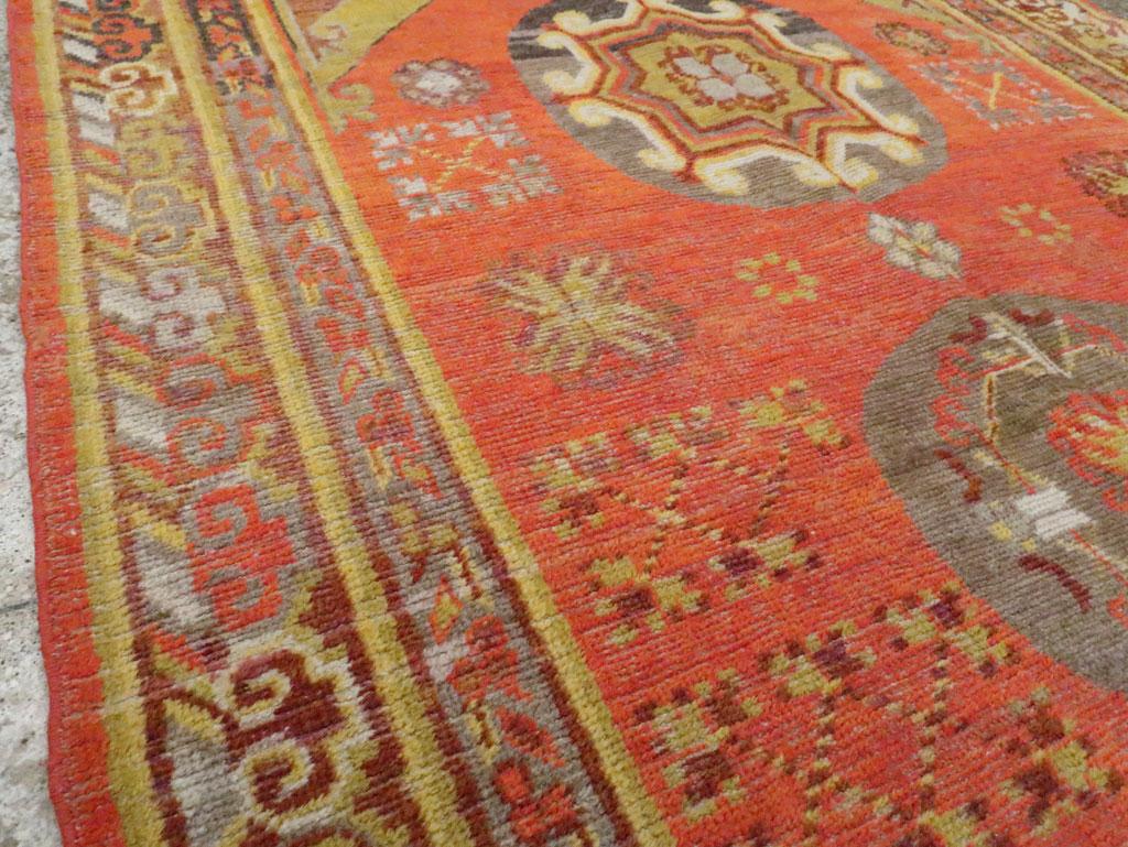 Early 20th Century Handmade East Turkestan Khotan Accent Rug In Excellent Condition For Sale In New York, NY