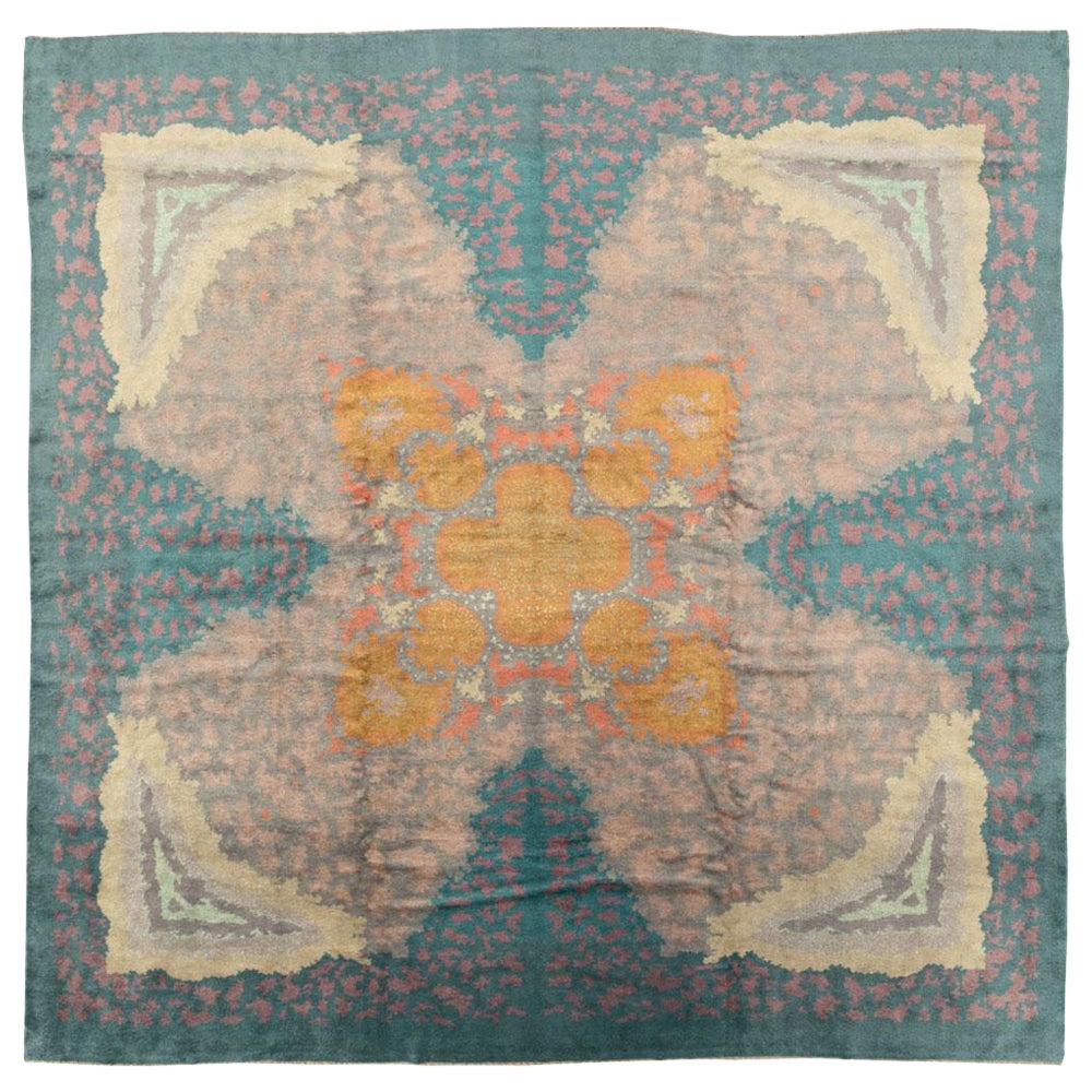 Anfang des 20. Jahrhunderts handgefertigt Französisch Art Deco Square Room Size Teppich im Angebot