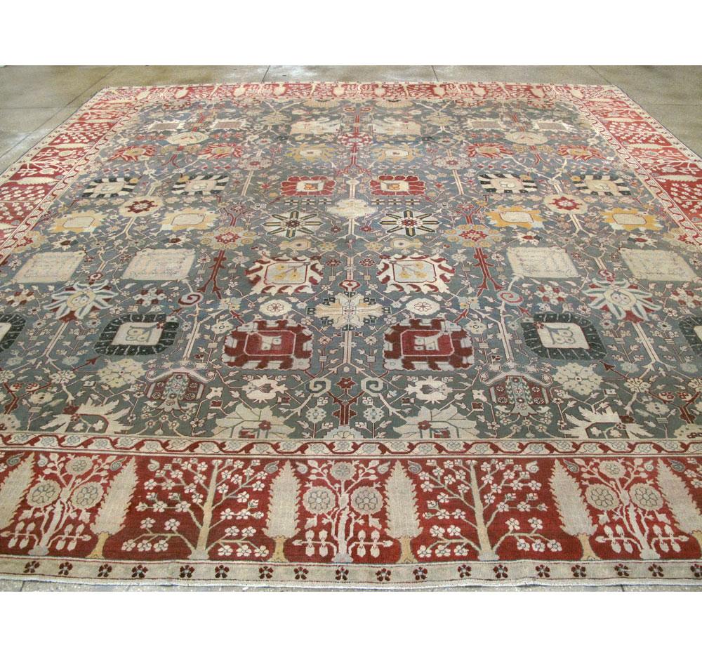 Early 20th Century Handmade Indian Agra Large Square Room Size Carpet In Good Condition For Sale In New York, NY