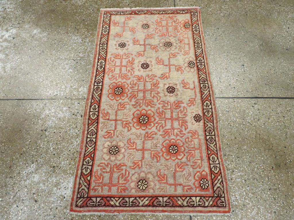 East Turkestani Early 20th Century Handmade Khotan Scatter Rug in Coral and Grey For Sale