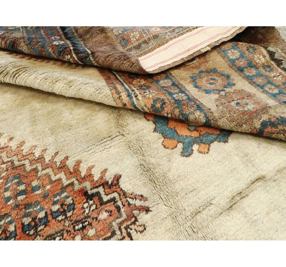 Early 20th Century Handmade Persian Bakshaish Large Room Size Carpet For Sale 4