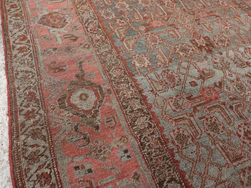 Rustique Tapis d'accent persan Bidjar du début du 20e siècle fait à la main en vente