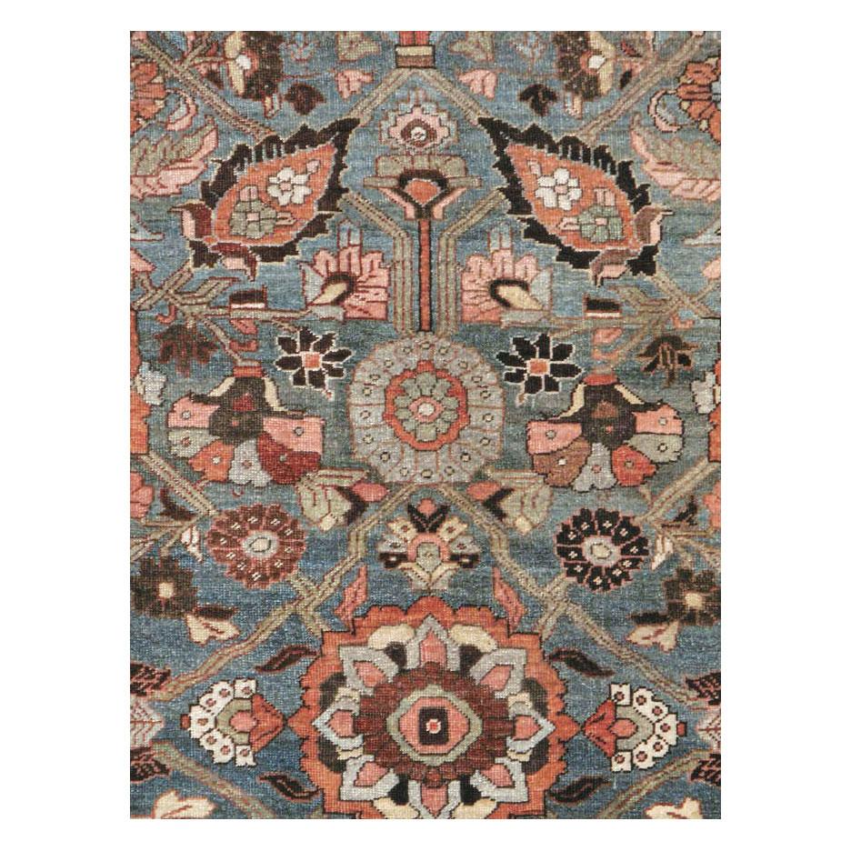Tapis persan antique Bidjar de petite taille pour une pièce, fabriqué à la main au début du 20e siècle.

Mesures : 7' 4
