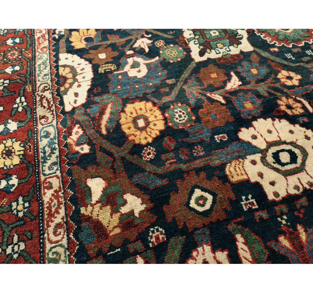 Early 20th Century Handmade Persian Bidjar Small Room Size Carpet For Sale 1
