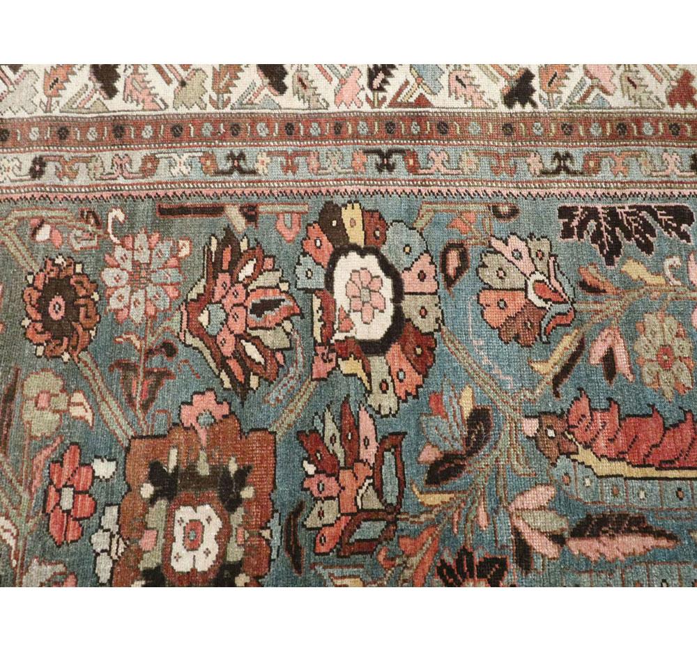 Early 20th Century Handmade Persian Bidjar Small Room Size Carpet For Sale 1