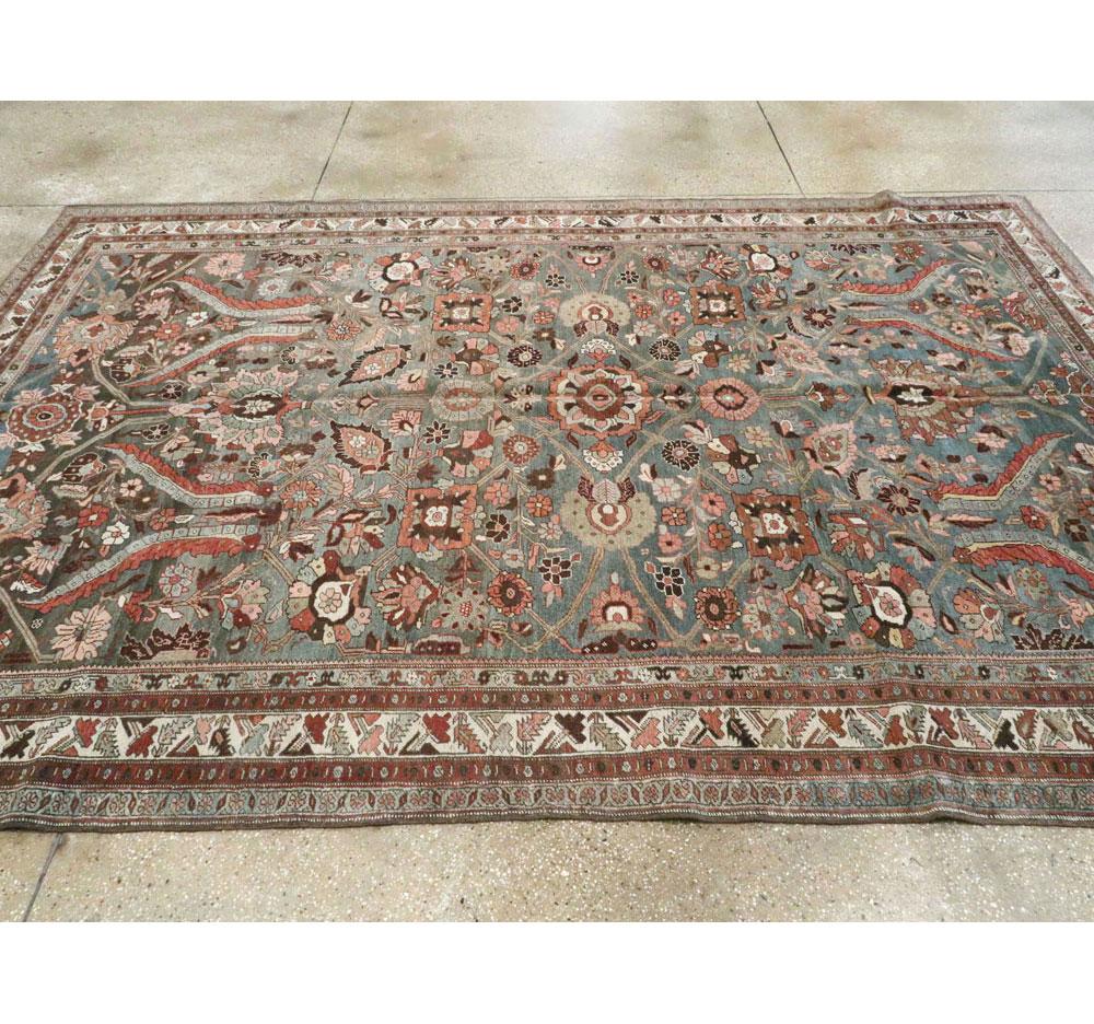 Early 20th Century Handmade Persian Bidjar Small Room Size Carpet For Sale 2