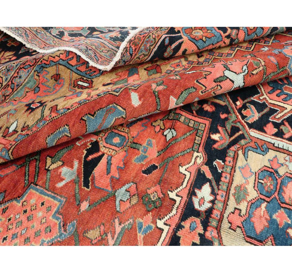 Early 20th Century Handmade Persian Heriz Large Room Size Carpet, circa 1920 For Sale 4