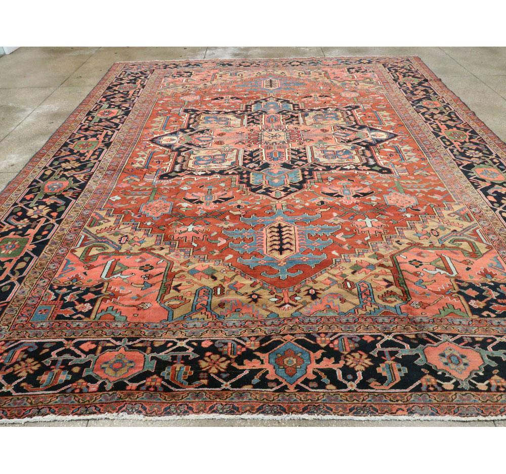 Early 20th Century Handmade Persian Heriz Large Room Size Carpet, circa 1920 In Good Condition For Sale In New York, NY