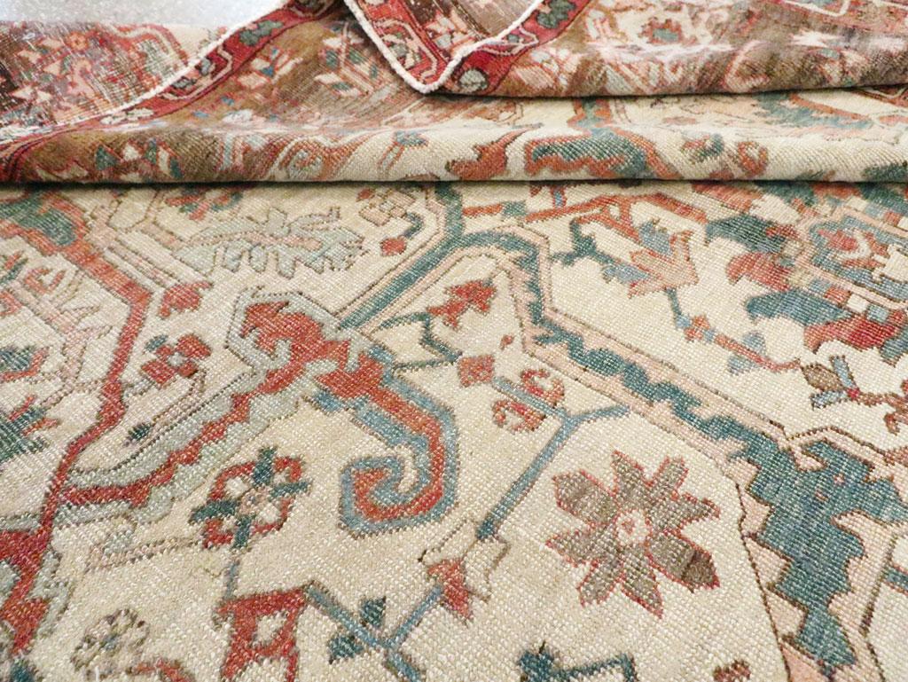 Early 20th Century Handmade Persian Heriz Large Room Size Carpet For Sale 4