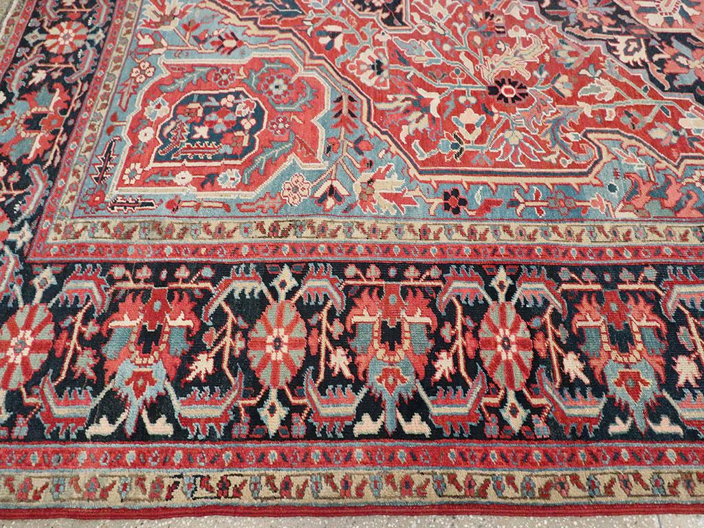 Early 20th Century Handmade Persian Heriz Large Room Size Carpet For Sale 1