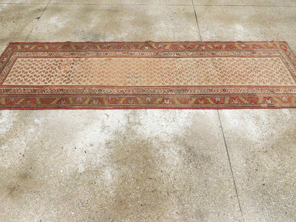 Early 20th Century Handmade Persian Kurd Runner In Excellent Condition For Sale In New York, NY