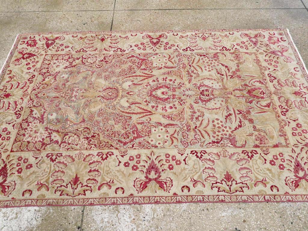 Early 20th Century Handmade Persian Lavar Kerman Accent Rug In Excellent Condition For Sale In New York, NY