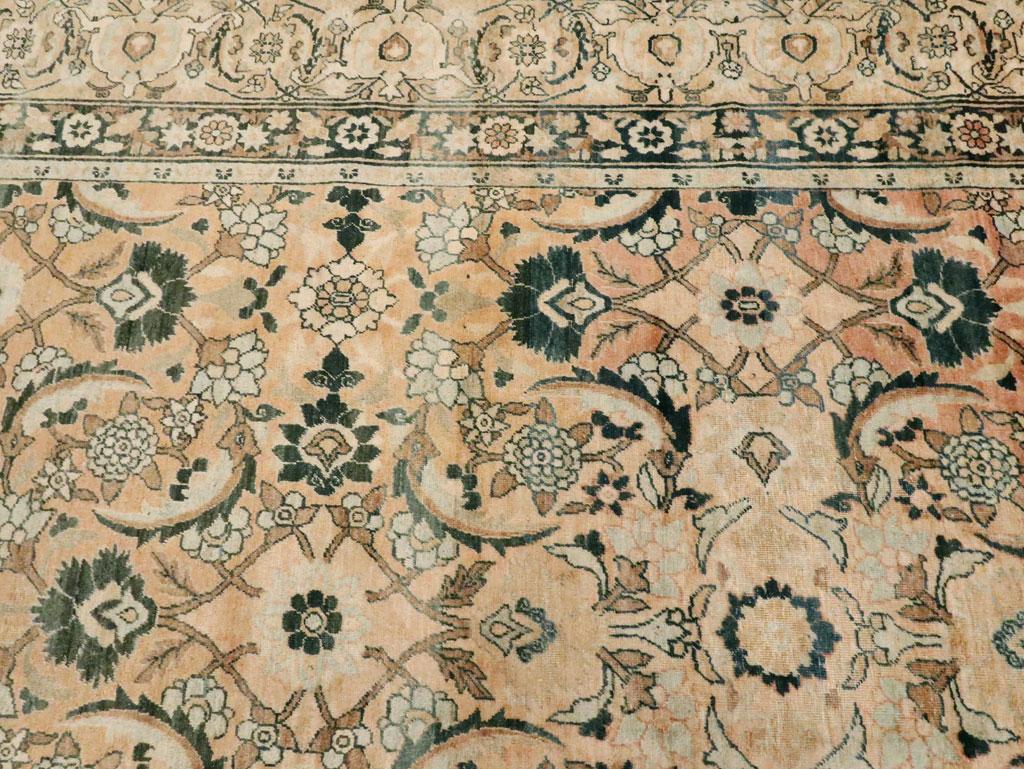 Early 20th Century Handmade Persian Lavar Kerman Room Size Carpet, circa 1920 For Sale 1