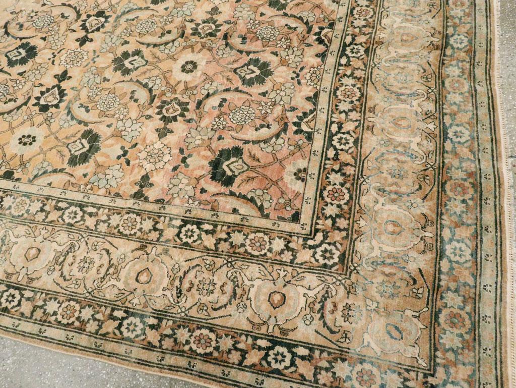 Early 20th Century Handmade Persian Lavar Kerman Room Size Carpet, circa 1920 For Sale 3