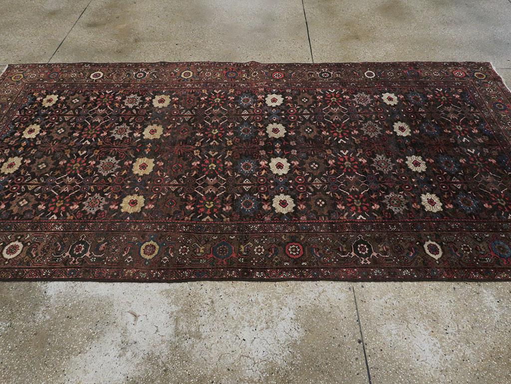 Early 20th Century Handmade Persian Mahal Gallery Accent Rug For Sale 1